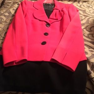 Jasper two piece suite